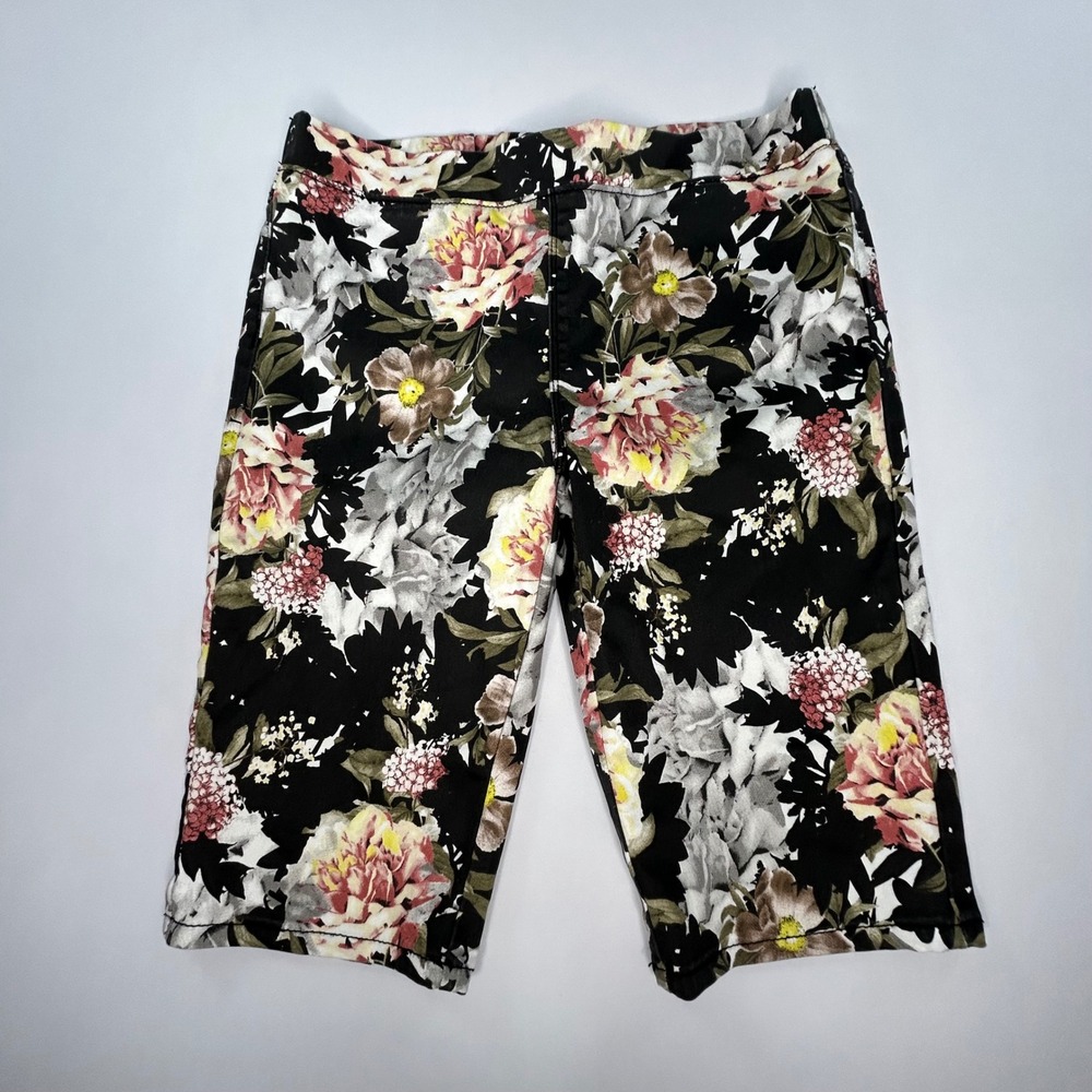Jeans by Buffalo Womens Bermuda Shorts M Black Floral Stretch Pull On